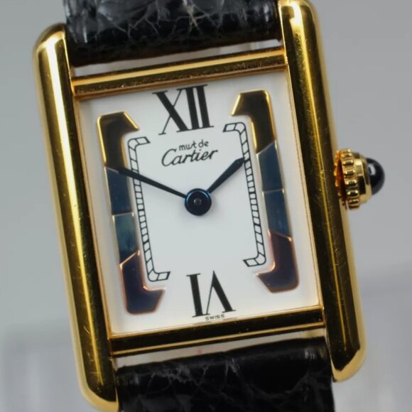 RARE! Near Mint Cartier Tank Watch With Full Box - Picture 5 of 8